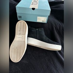 TOMS Jamie suede slip on platform sneakers